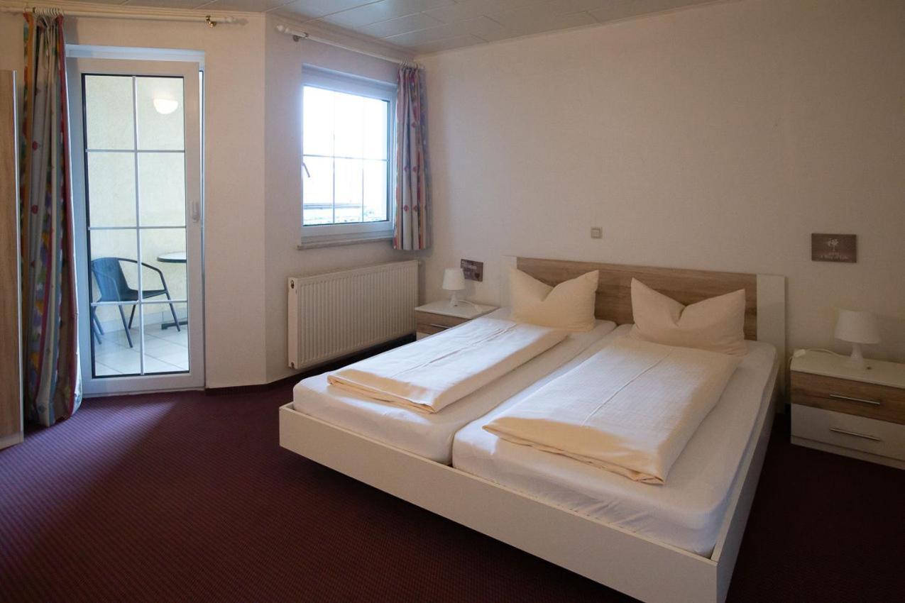 Hotel Dolgesheim ภายนอก รูปภาพ
