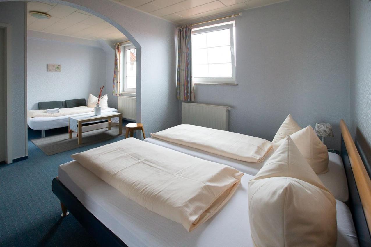 Hotel Dolgesheim ภายนอก รูปภาพ