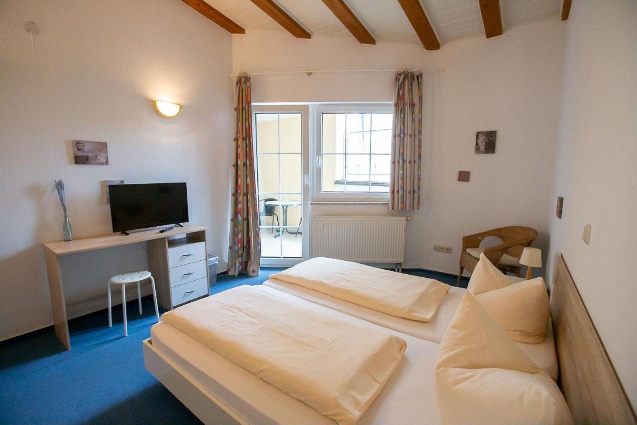 Hotel Dolgesheim ภายนอก รูปภาพ