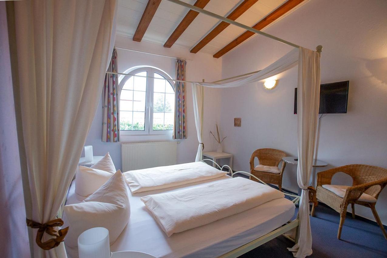 Hotel Dolgesheim ภายนอก รูปภาพ